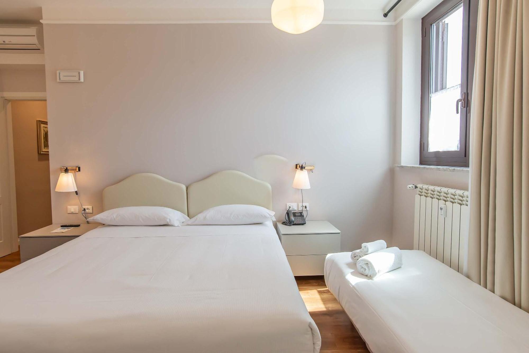 Hotel Delle Civette Rom Exteriör bild